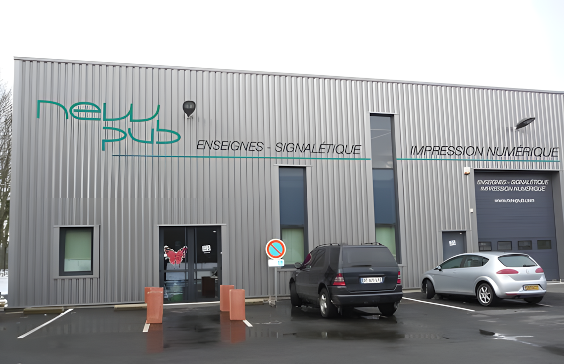 Logo de NEW PUB en grand